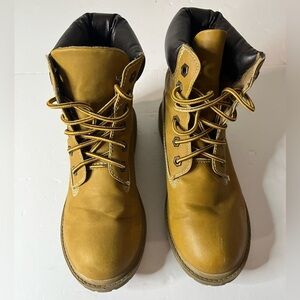 Esprit Women’s Tan Lace-Up Work Boots Size 7.5